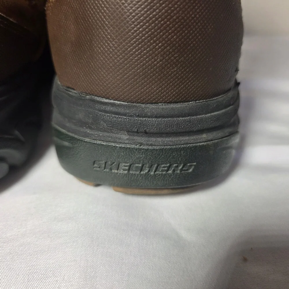 Skechers Mens Relaxed Fit Leather Side Zip Ankle Boots Brown Distressed S1613